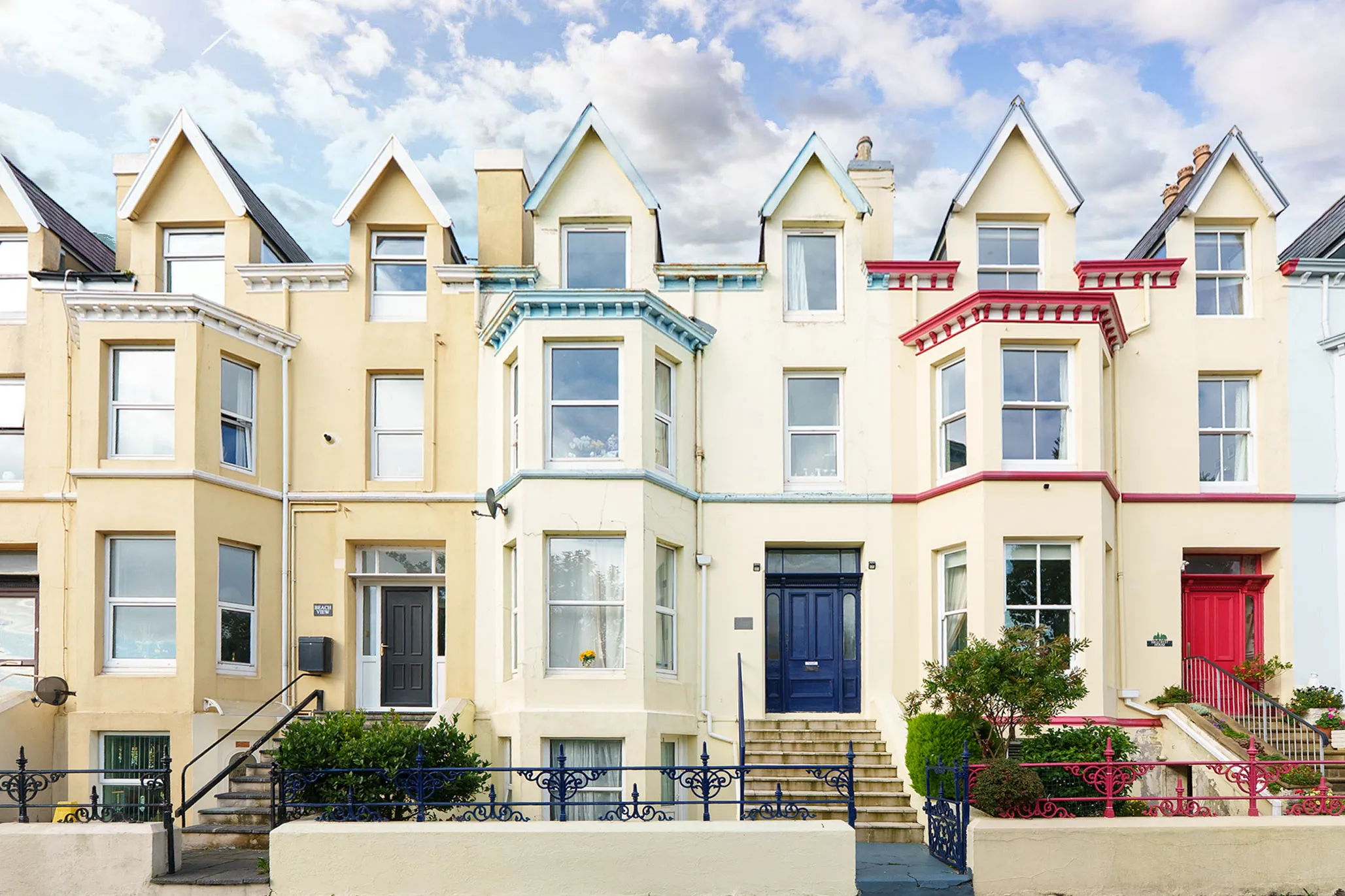 Flat 6, Granville Court, Windsor Mount, Ramsey. - Photo 1 of 10