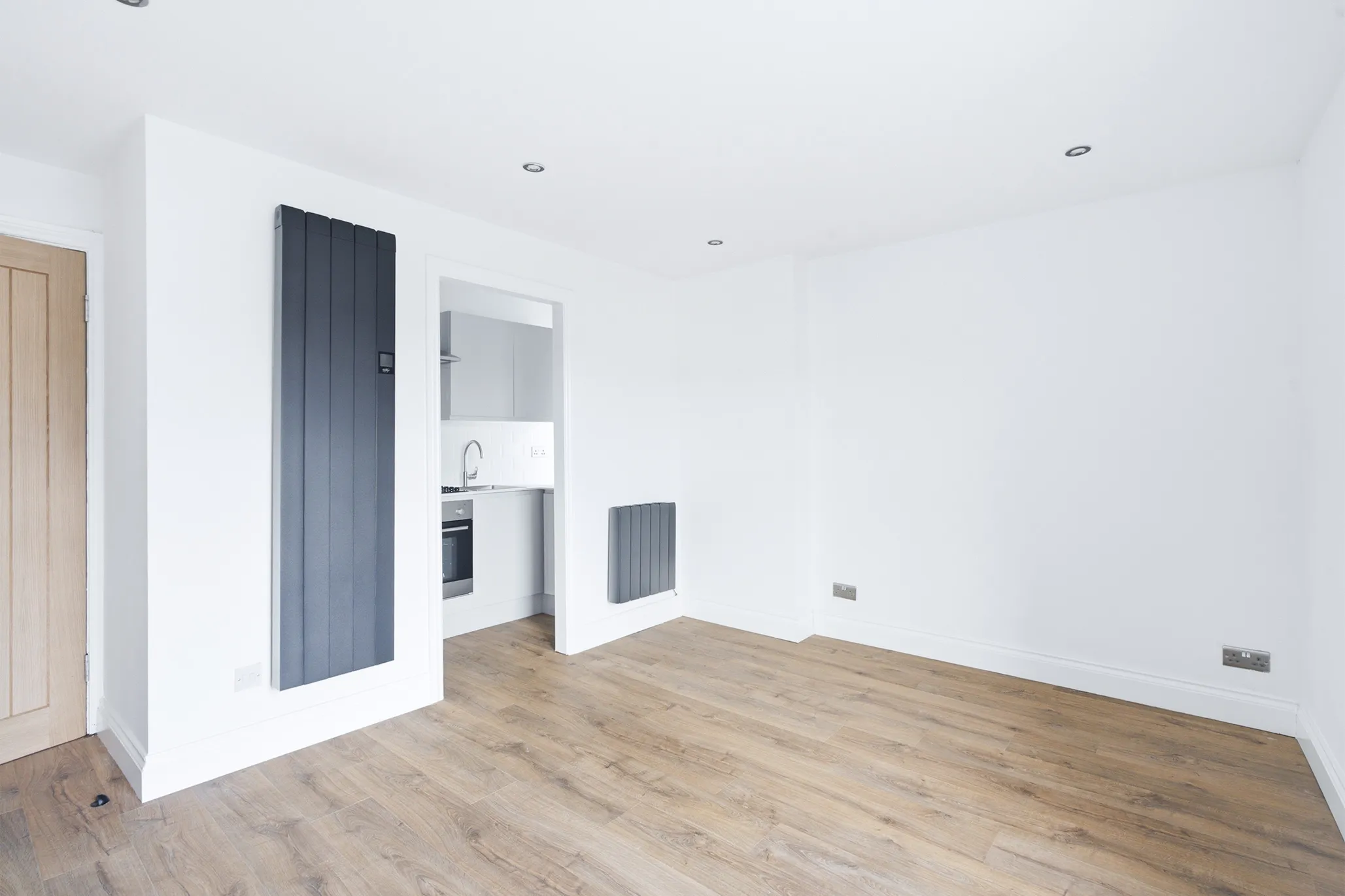 Flat 6, Granville Court, Windsor Mount, Ramsey. - Photo 4 of 10
