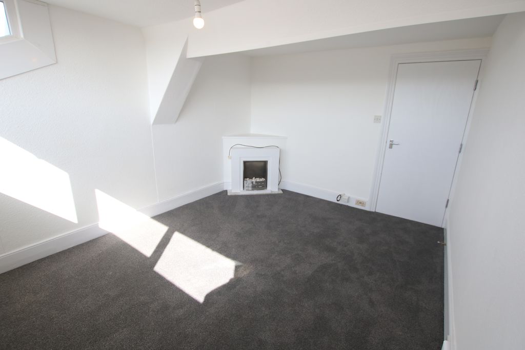 Osborne Terrace, Douglas IM1 3LH. - Photo 4 of 21