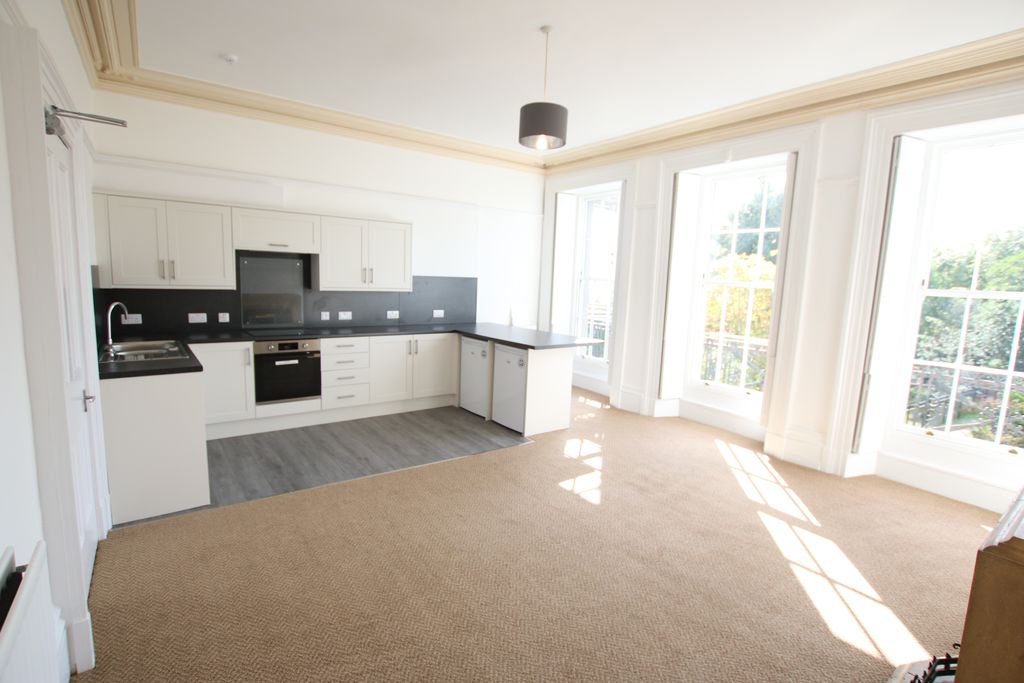 3 Osborne Terrace Douglas, Isle Of Man IM1 3LH. - Photo 2 of 18
