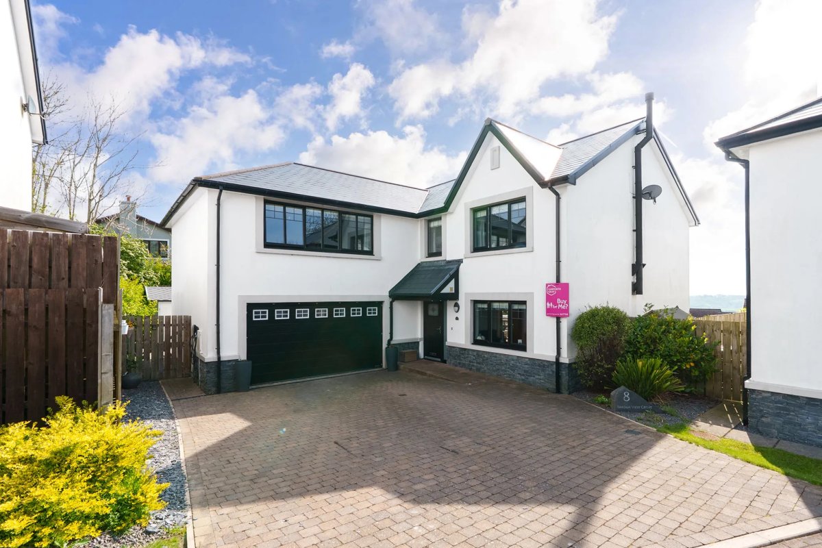 8 Bradda View Grove, Ballakillowey, Colby.