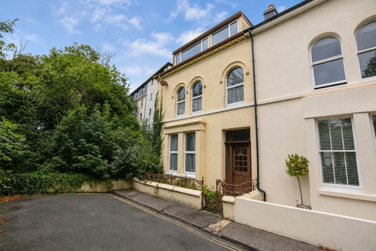 8, Railway Terrace, Isle of Man, IM1 4LT, Douglas.