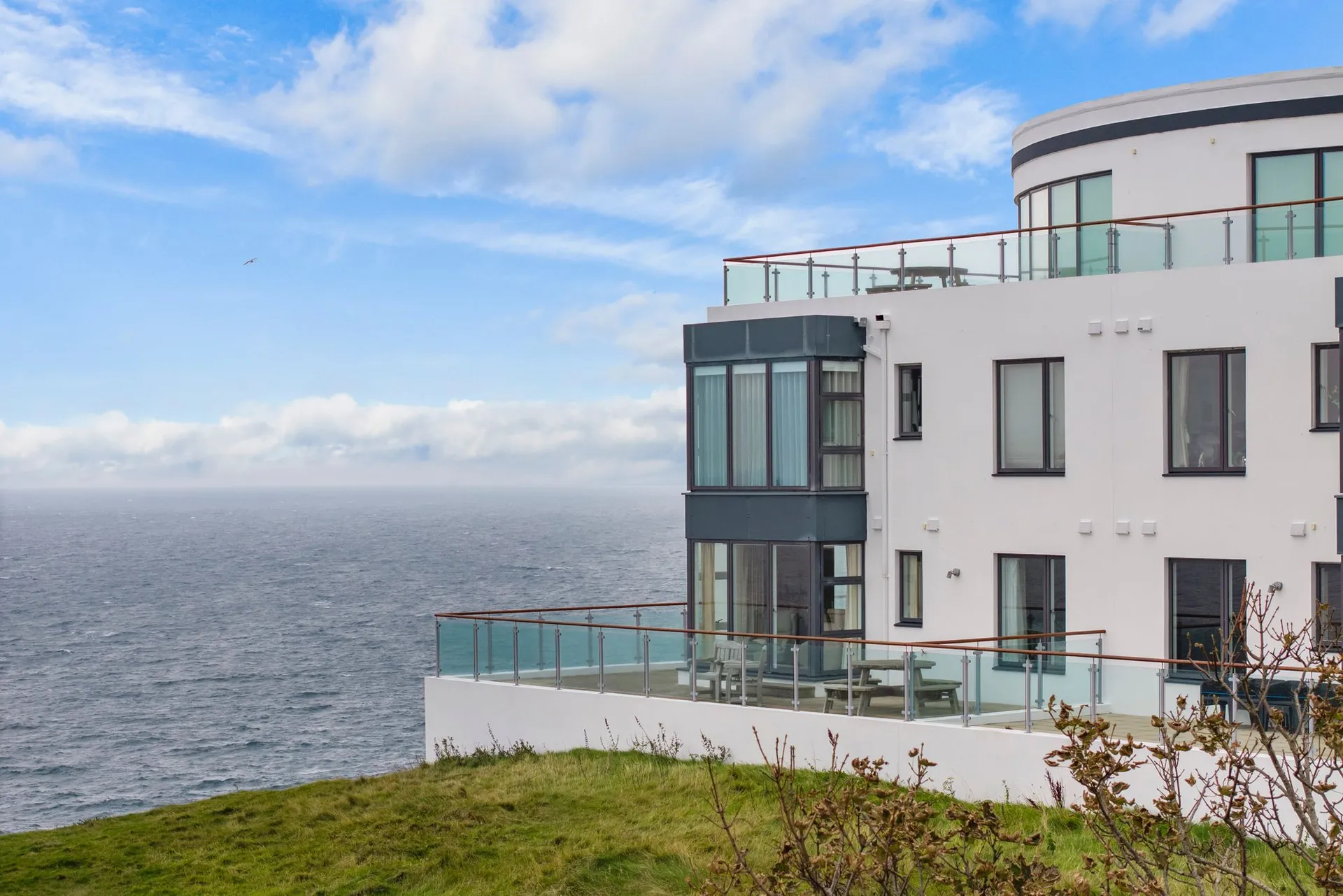 2 bed apartment to rent in 2 The Point, Douglas Head Road. - Photo 1 of 26