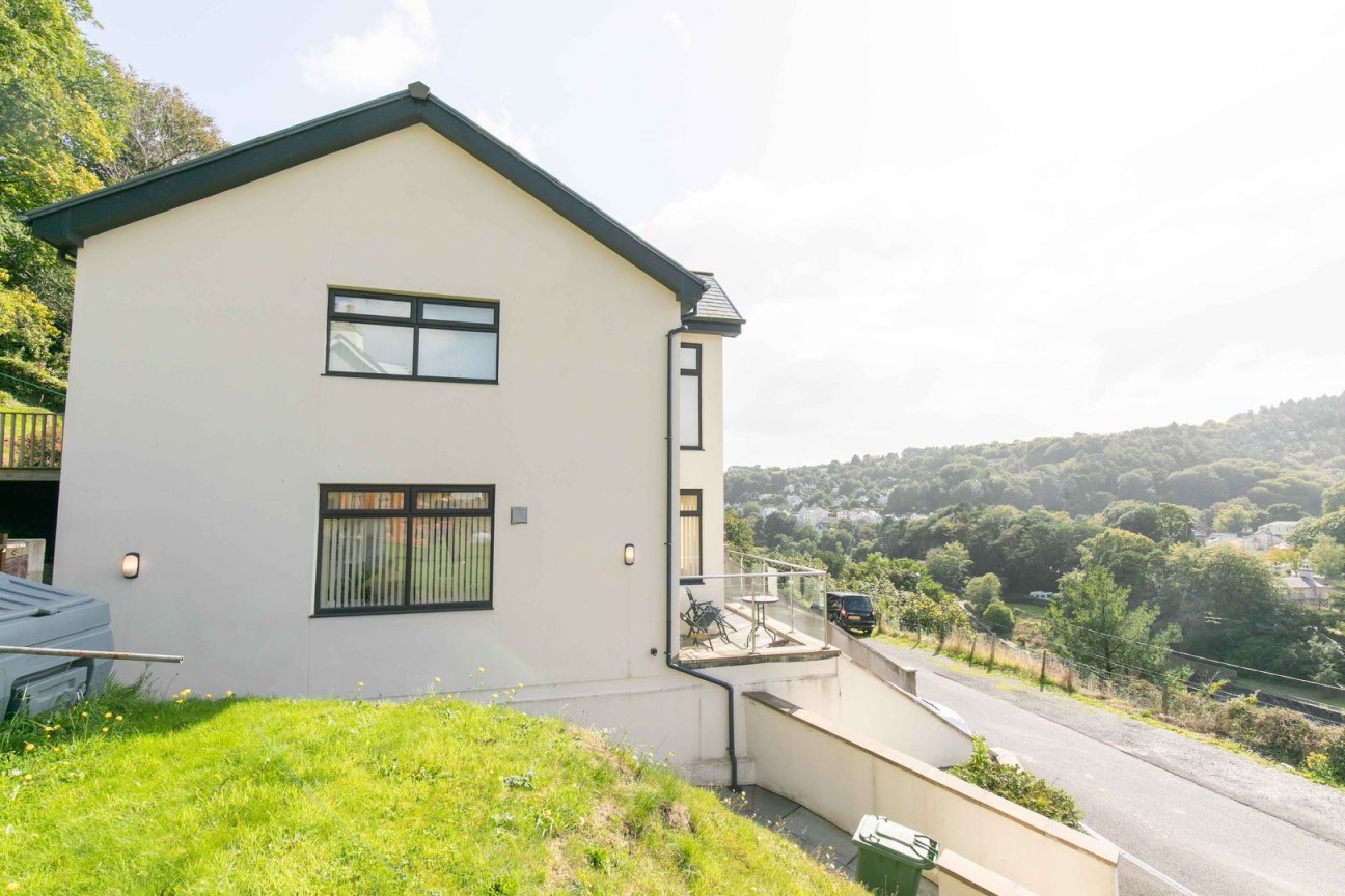The Greaves, Ramsey Road, Laxey, IM4 7PD. - Photo 5 of 43