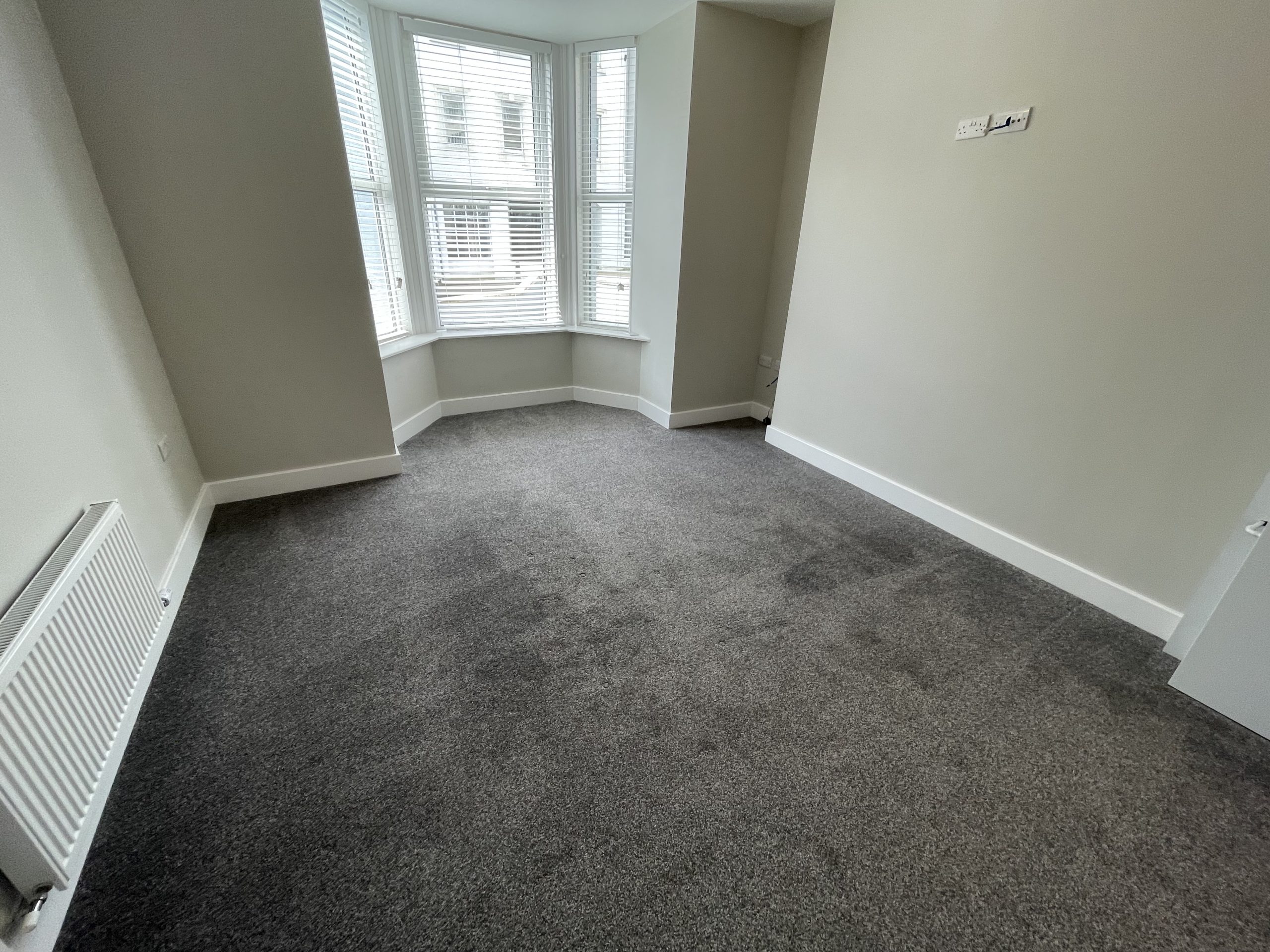 6 Goldie Terrace, Douglas, Isle of Man, IM1 1EB. - Photo 3 of 9