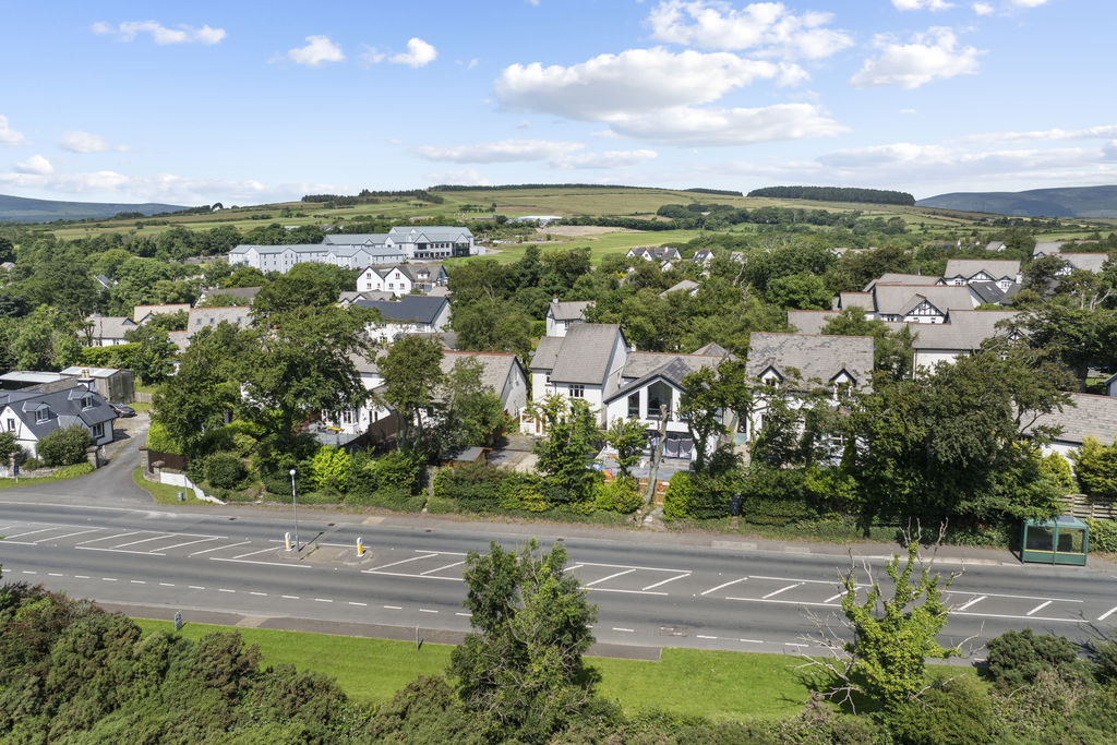 Fairways Crescent Santon, Isle Of Man IM4 2JJ. - Photo 4 of 30