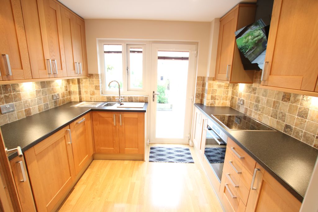 Snugborough Close, Union Mills IM4 4NZ. - Photo 2 of 31
