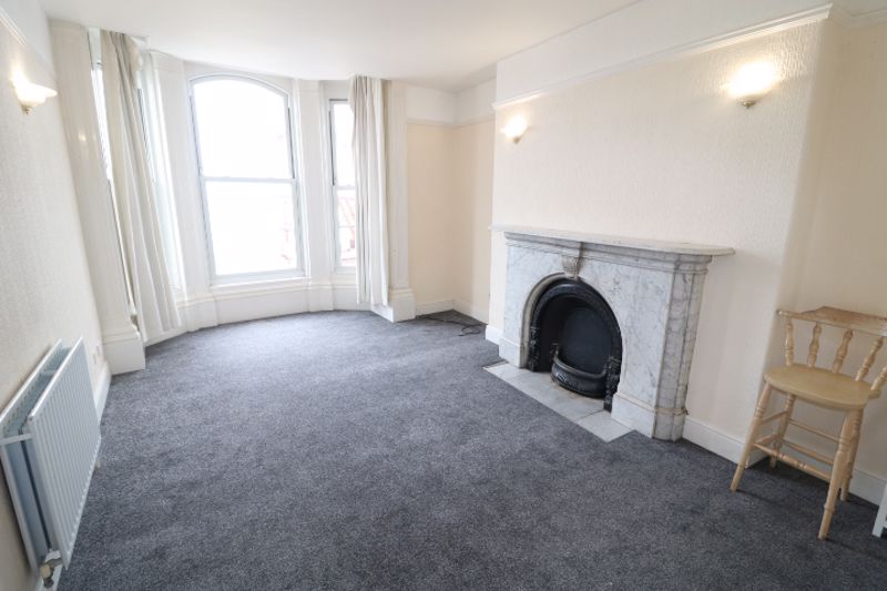 46 Loch Promenade, Douglas IM1 2LZ. - Photo 3 of 17
