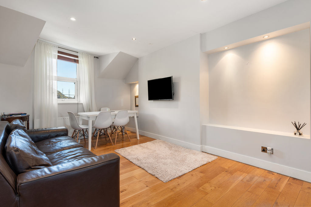 9 Delamere Apartments, Castle Drive, Douglas IM2 4LX. - Photo 5 of 14