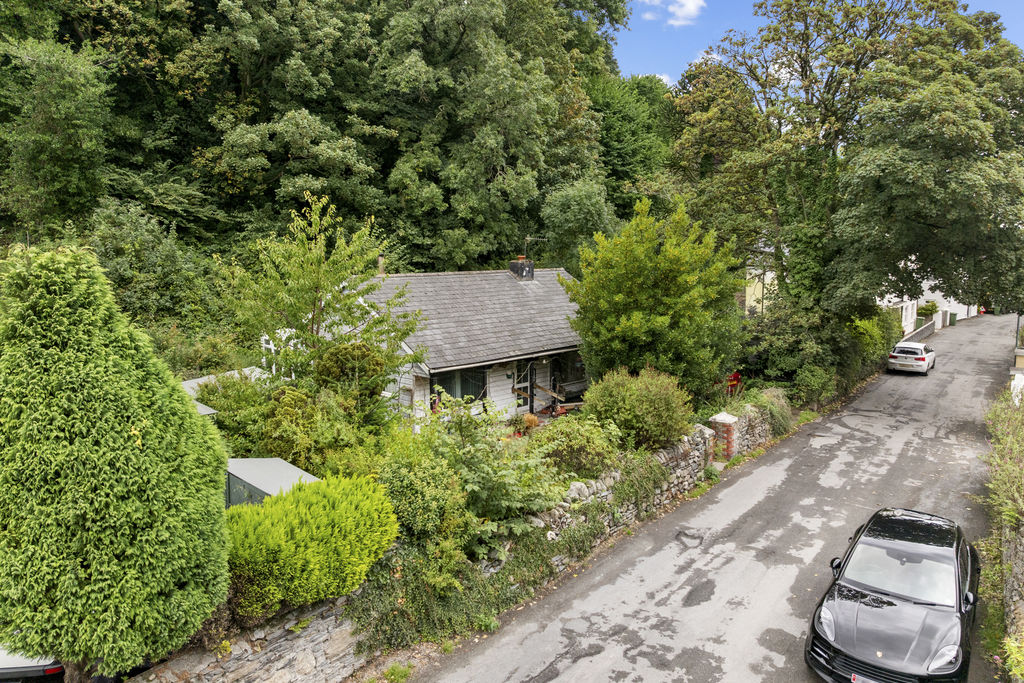 Lossan Y Twoaie, Glen Road, Laxey IM4 7AN. - Photo 1 of 14