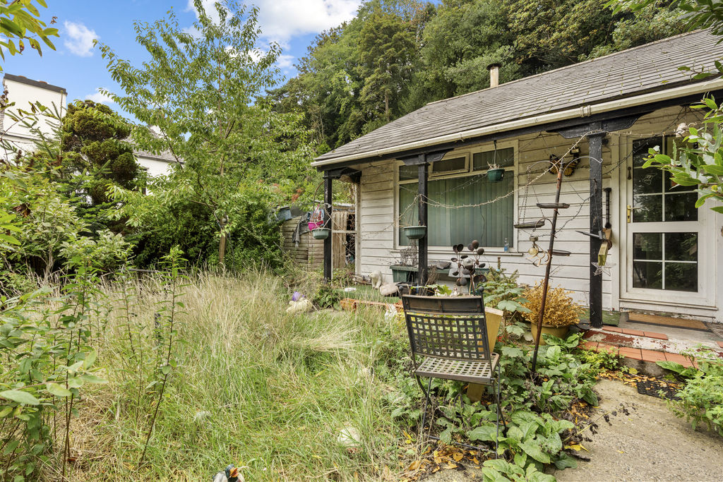 Lossan Y Twoaie, Glen Road, Laxey IM4 7AN. - Photo 2 of 14