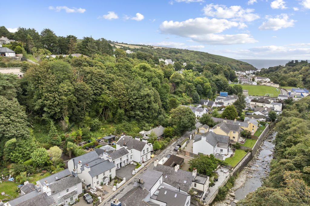 Lossan Y Twoaie, Glen Road, Laxey IM4 7AN. - Photo 5 of 14