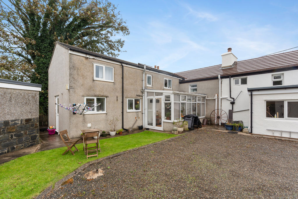 Lhag Sumark, Ballafesson Road, Port Erin IM9 6TU. - Photo 2 of 22