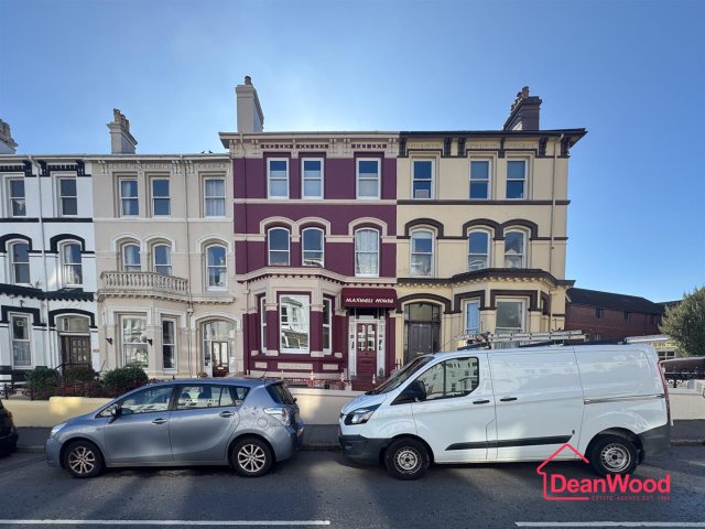 Flat 2, 8 Drury Terrace, Douglas.