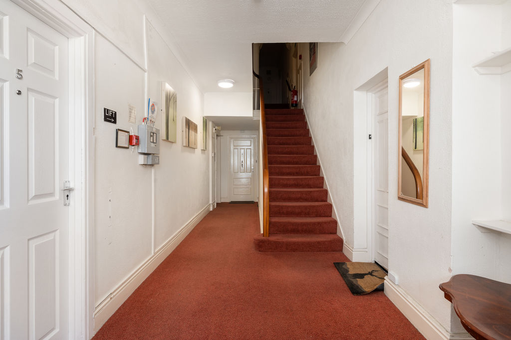 Flat 19/20 Isle of Alanis, Mooragh Promenade, Ramsey IM8 3AJ. - Photo 3 of 21