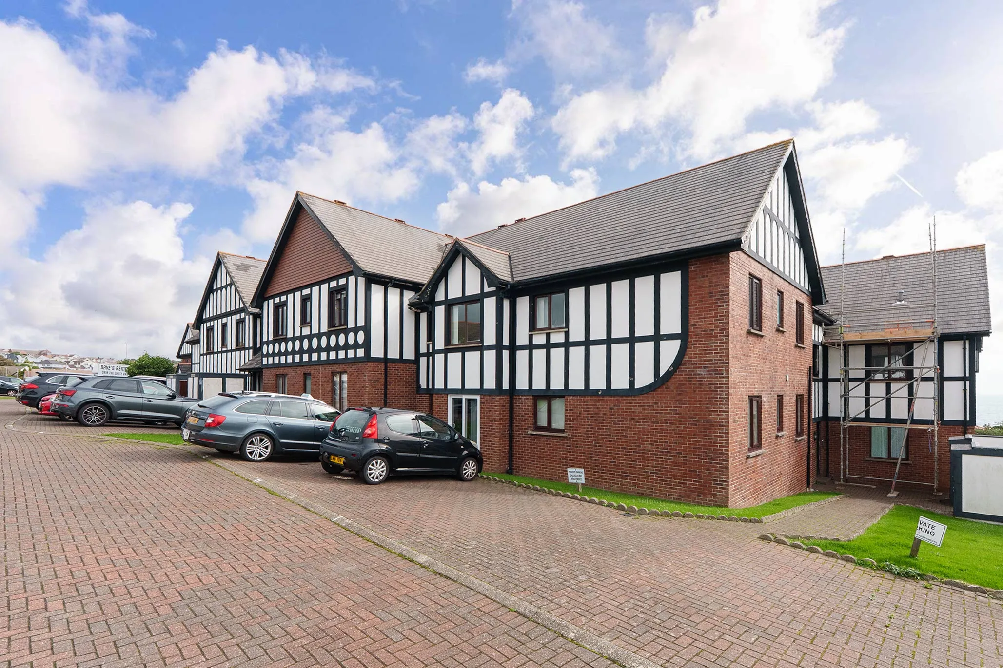 2 Douglas Bay Apartments, King Edward Close, Onchan, Douglas. - Photo 2 of 24