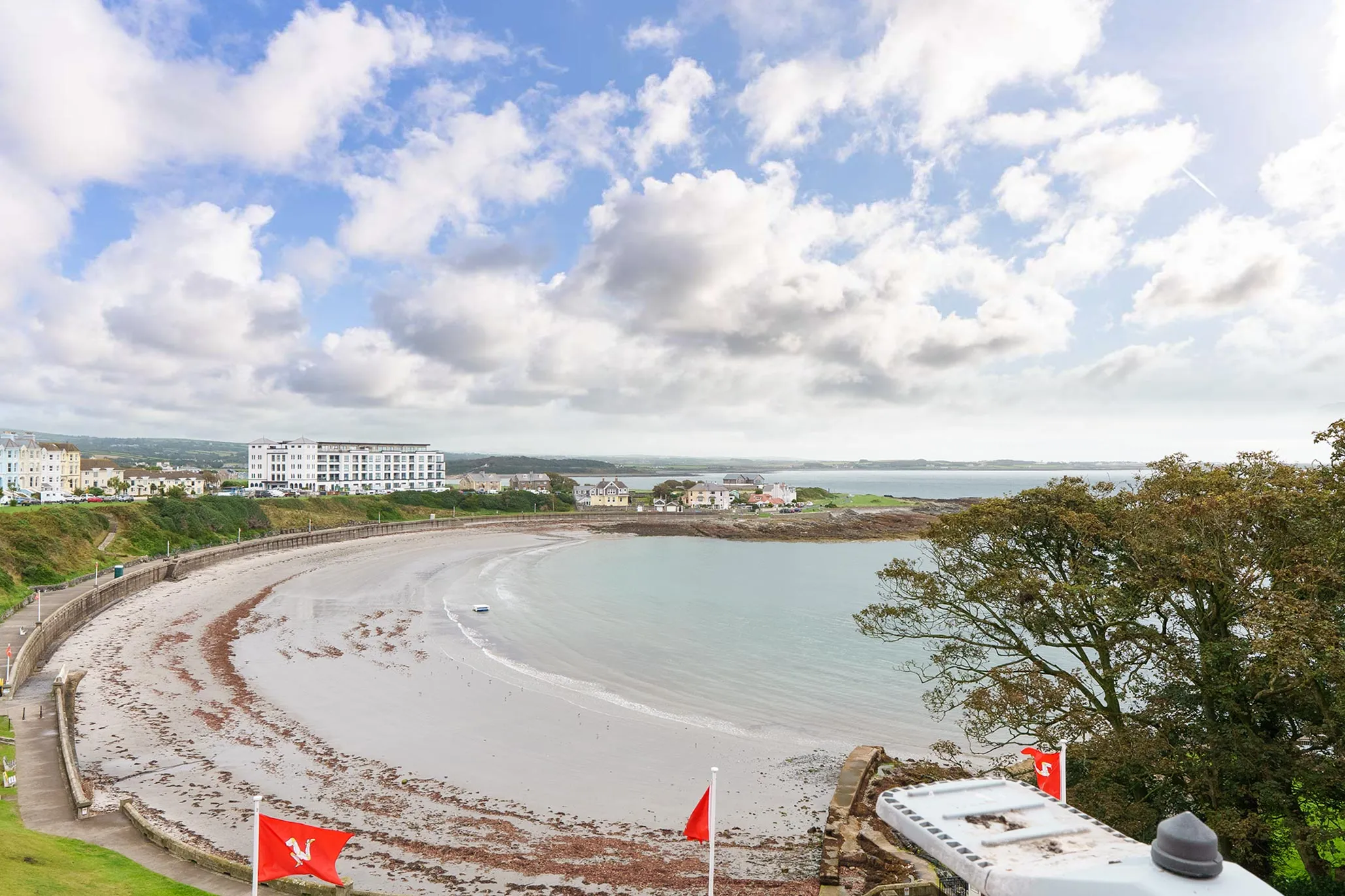 Flat 4, Seamount , Bay View Road, Port St Mary. - Photo 2 of 13