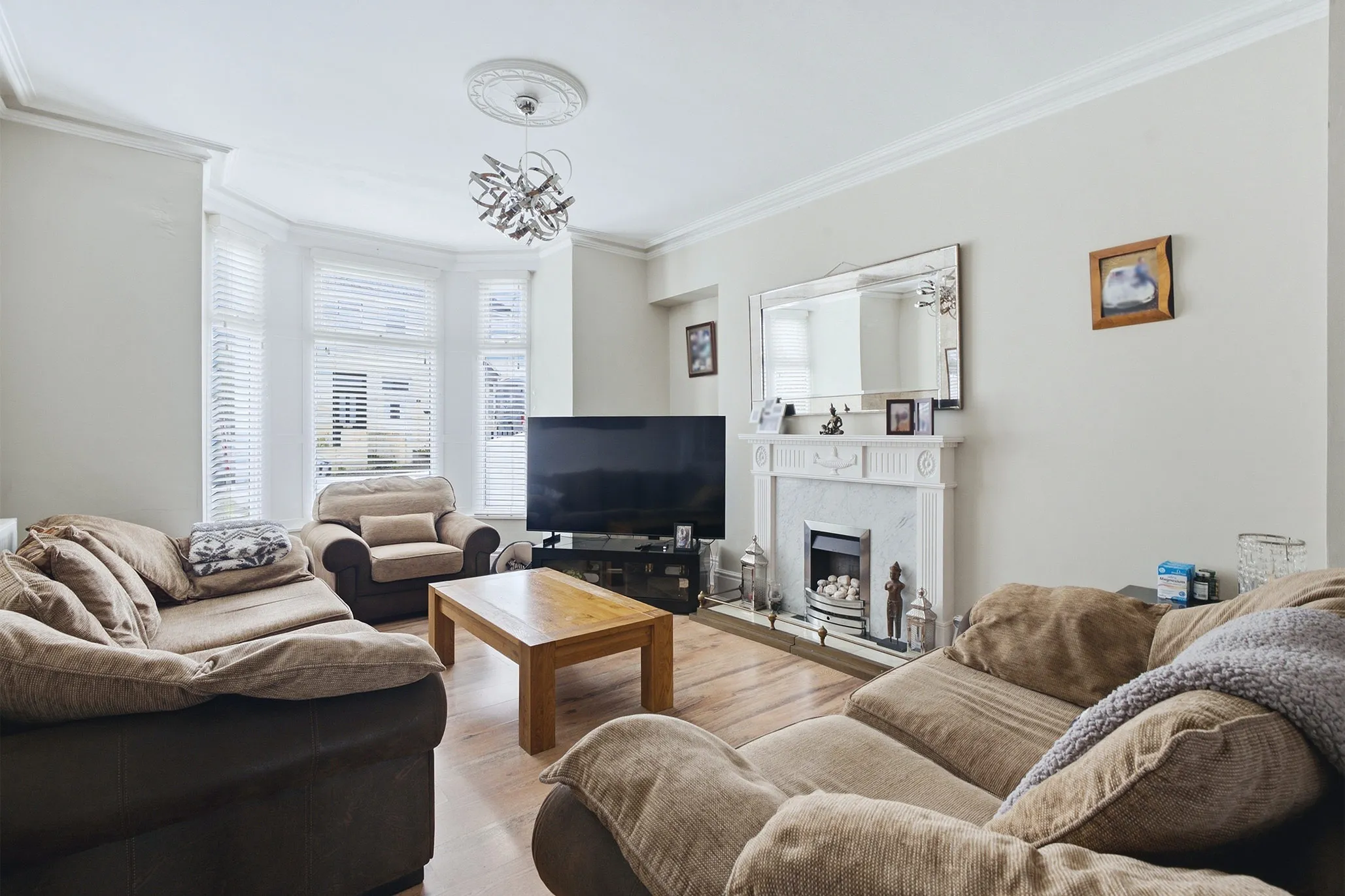 8 Victoria Avenue, Onchan. - Photo 4 of 20