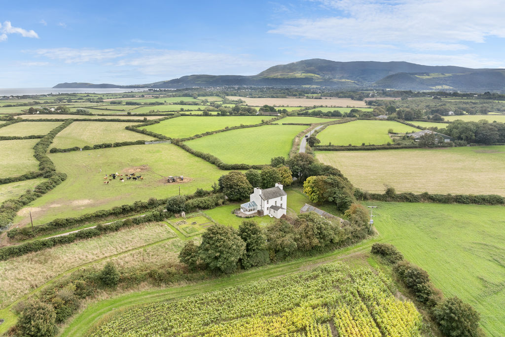 Ballavarteen West, Grenaby Road, Regaby IM7 4AN, St Judes. - Photo 1 of 43