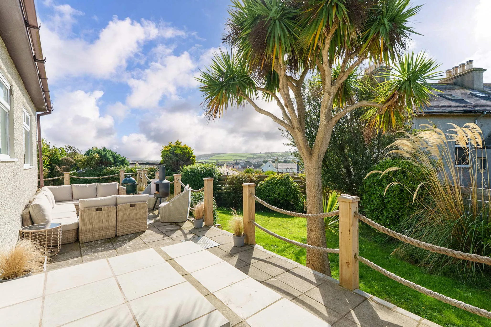 11 Fairway Close, Port Erin. - Photo 2 of 28