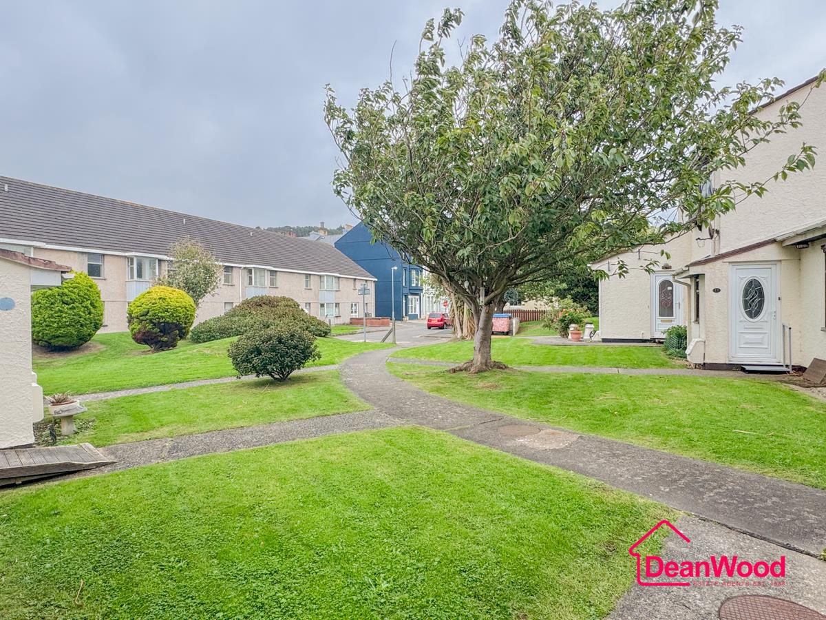 20 St Pauls Mews Ramsey. - Photo 4 of 15