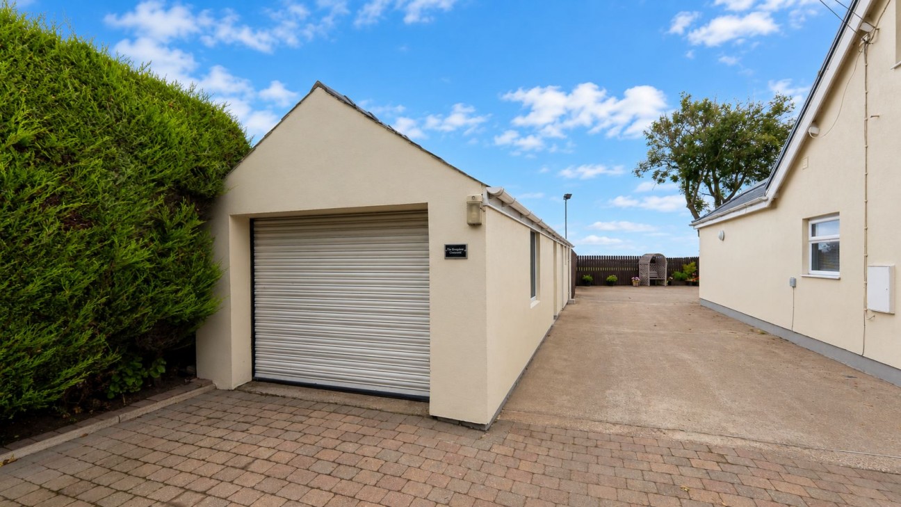 Cronkould Bungalow, Main Road, Ballaugh, Isle of Man, IM7 5ED. - Photo 3 of 31