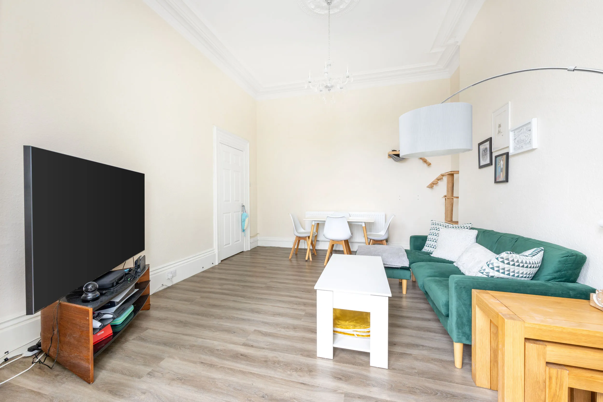 Flat 1, 30 Hawarden Avenue, Douglas. - Photo 3 of 20