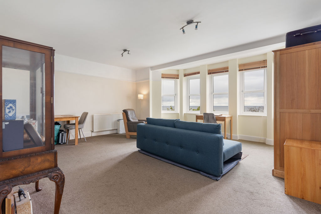 6 Falcon Cliff Apartments, Douglas IM2 4LD. - Photo 3 of 14