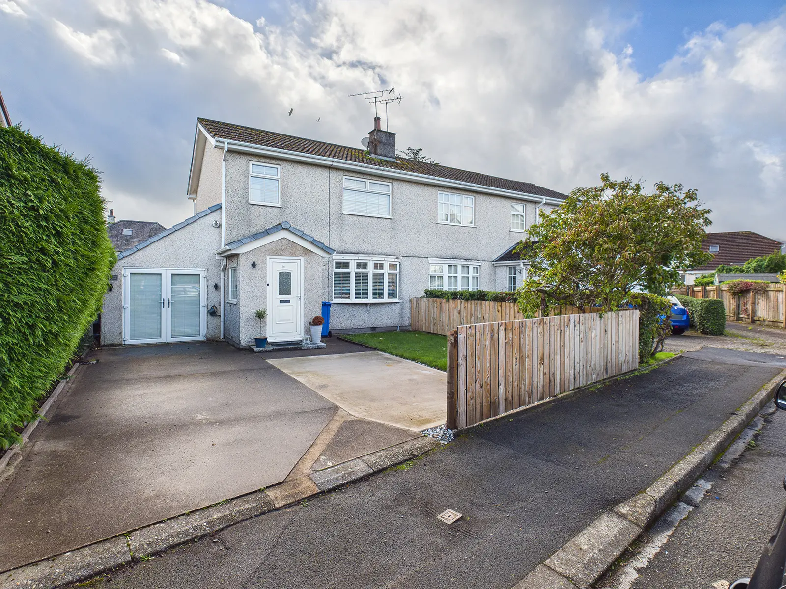 16 Ellan Park, Ramsey, Isle Of Man, Isle Of Man, IM8 3NS. - Photo 1 of 27