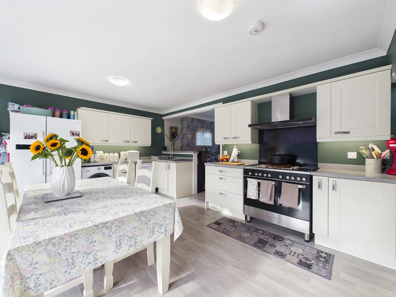16 Ellan Park, Ramsey, Isle Of Man, Isle Of Man, IM8 3NS. - Photo 3 of 27