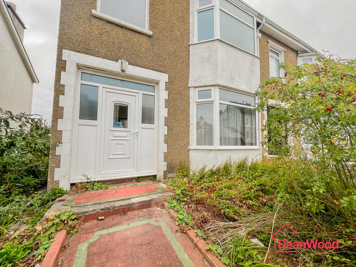 18 Sartfell Road, Douglas, Isle of Man. - Photo 2 of 22