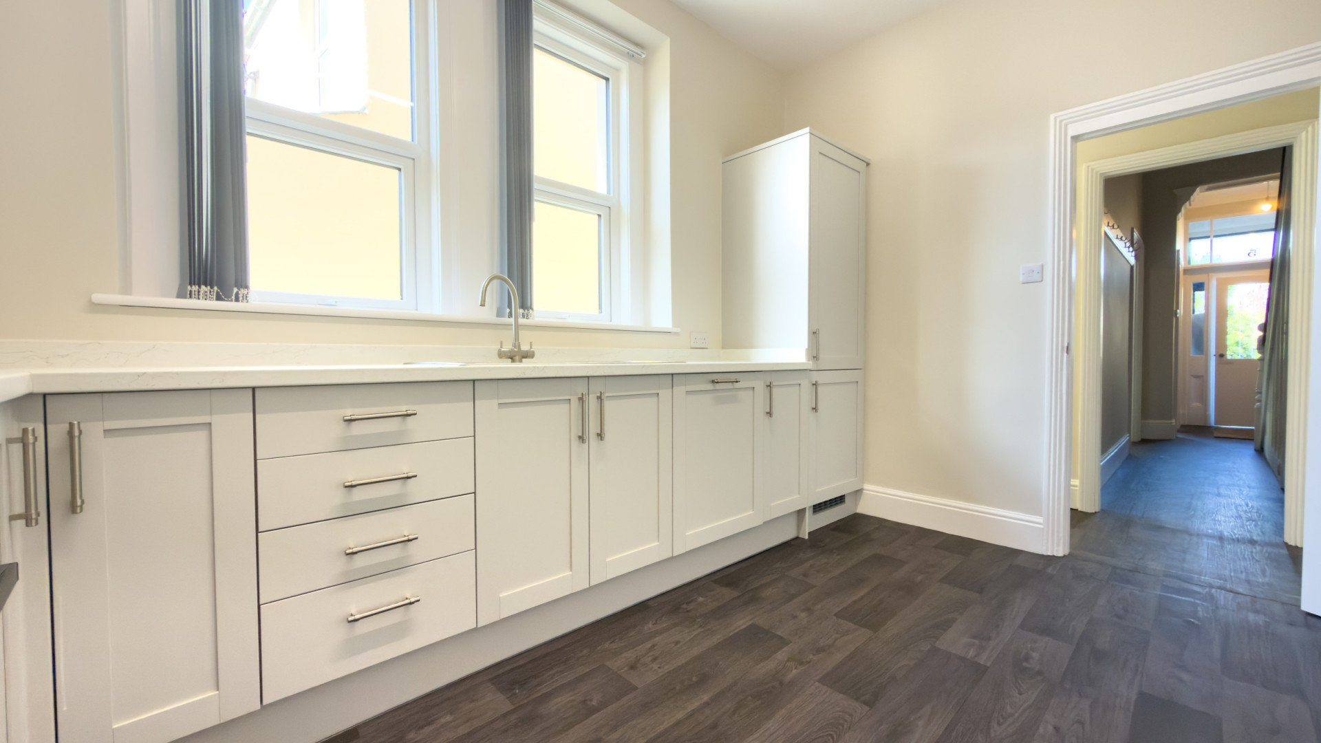 5 Brighton Terrace, Douglas, IM1 4AP. - Photo 4 of 17