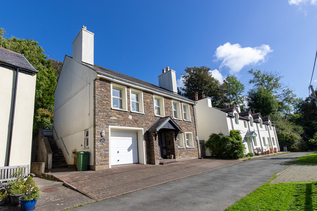 Glen Rushen Road, Isle Of Man, IM5 3, Colby. - Photo 1 of 36