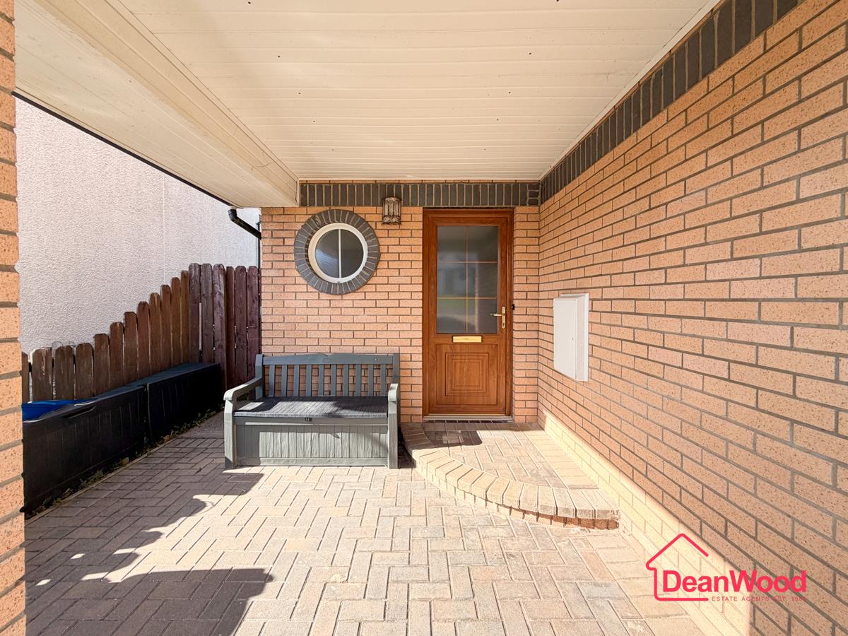 20 Thomas Keig Road, Douglas, Isle Of Man. - Photo 2 of 18