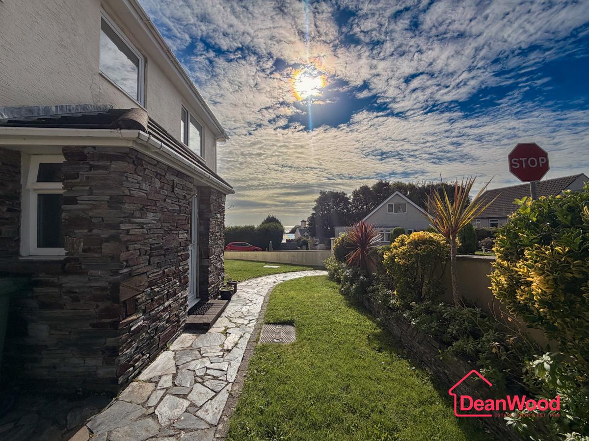 29 Mount View Road, Onchan, Isle Of Man. - Photo 2 of 31