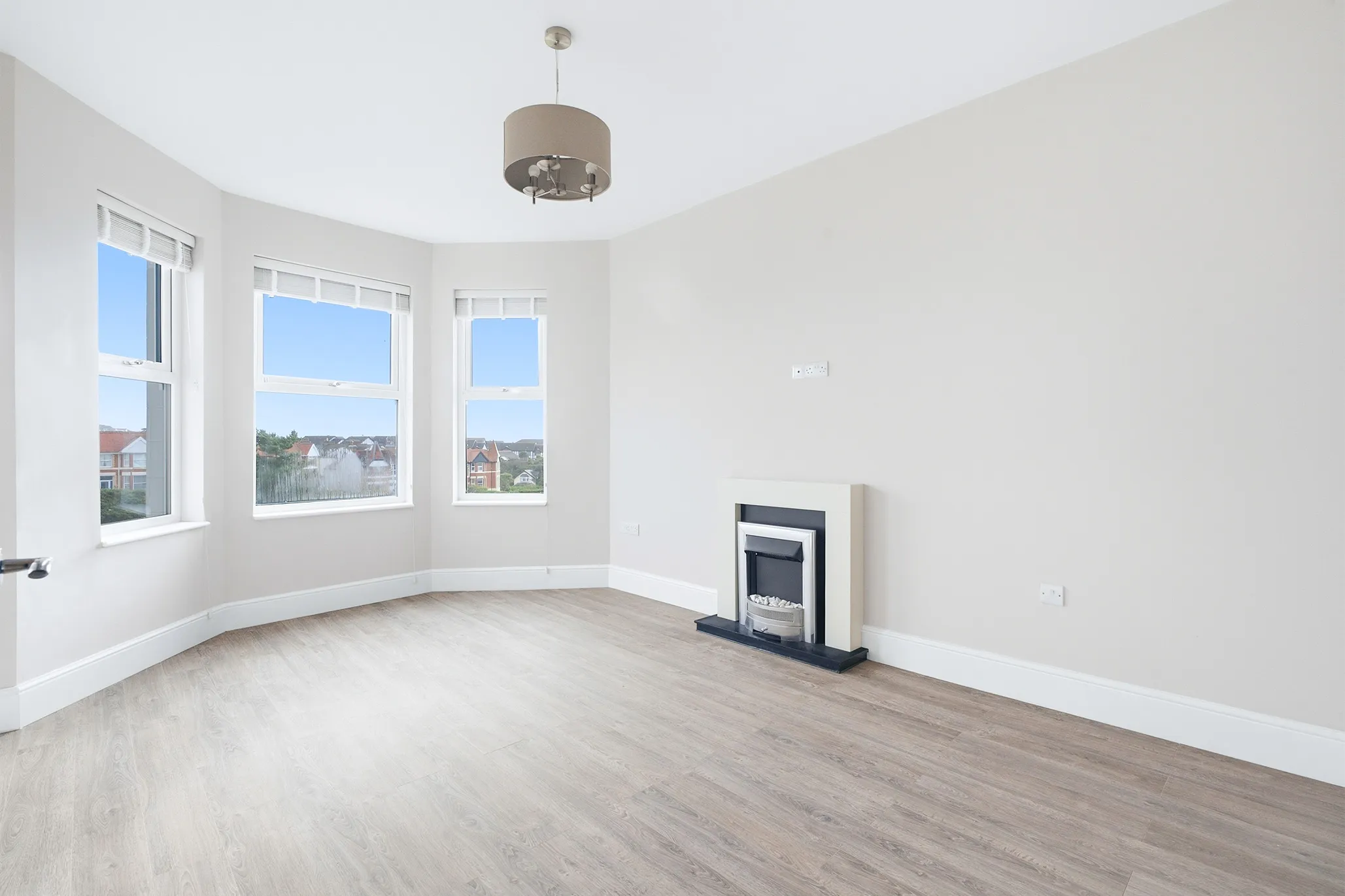 Flat 2, 33 Royal Avenue West, Onchan. - Photo 2 of 16