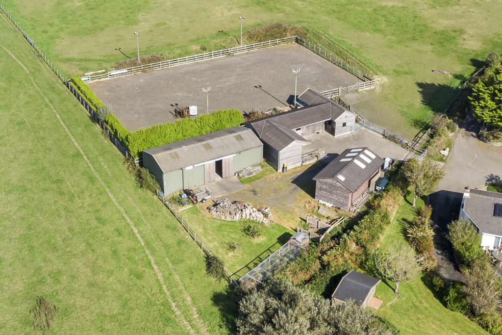 Lhannon Shee, School Lane, Santon IM4 1EG. - Photo 4 of 48