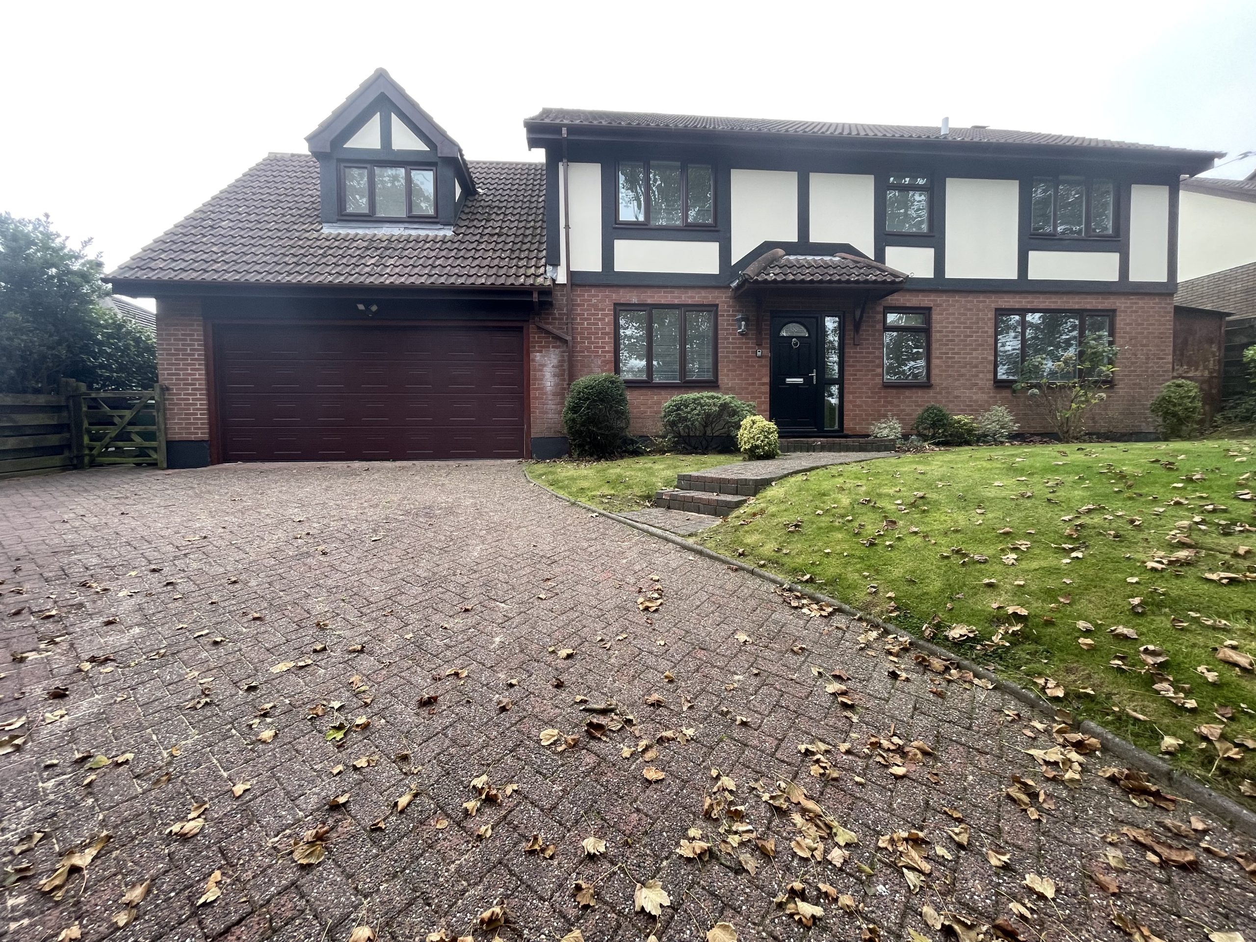 Farmhill Lane, Douglas, Isle of Man, IM2 2EF. - Photo 1 of 33