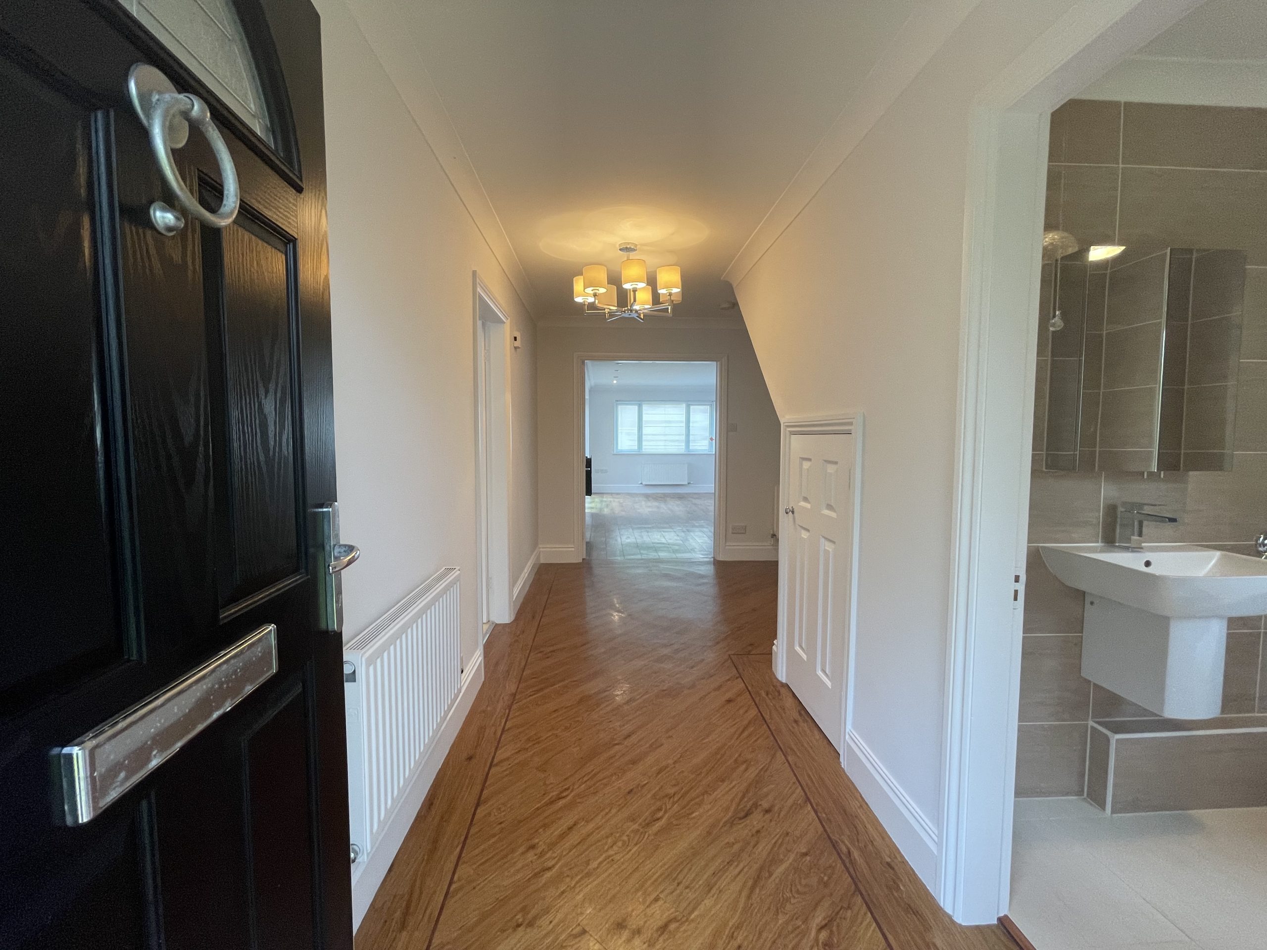 Farmhill Lane, Douglas, Isle of Man, IM2 2EF. - Photo 2 of 33