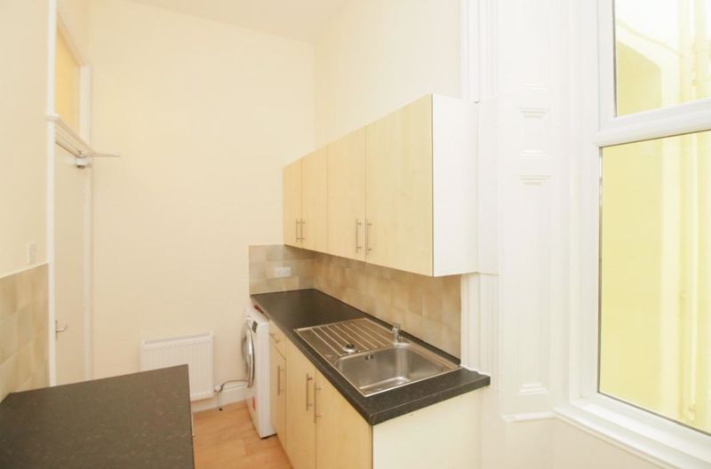Flat 1, 57 Bucks Road, Douglas IM1 3EE. - Photo 3 of 9