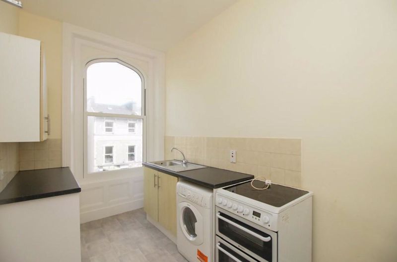 Flat 2, 57 Bucks Road, Douglas IM1 3EE. - Photo 5 of 10