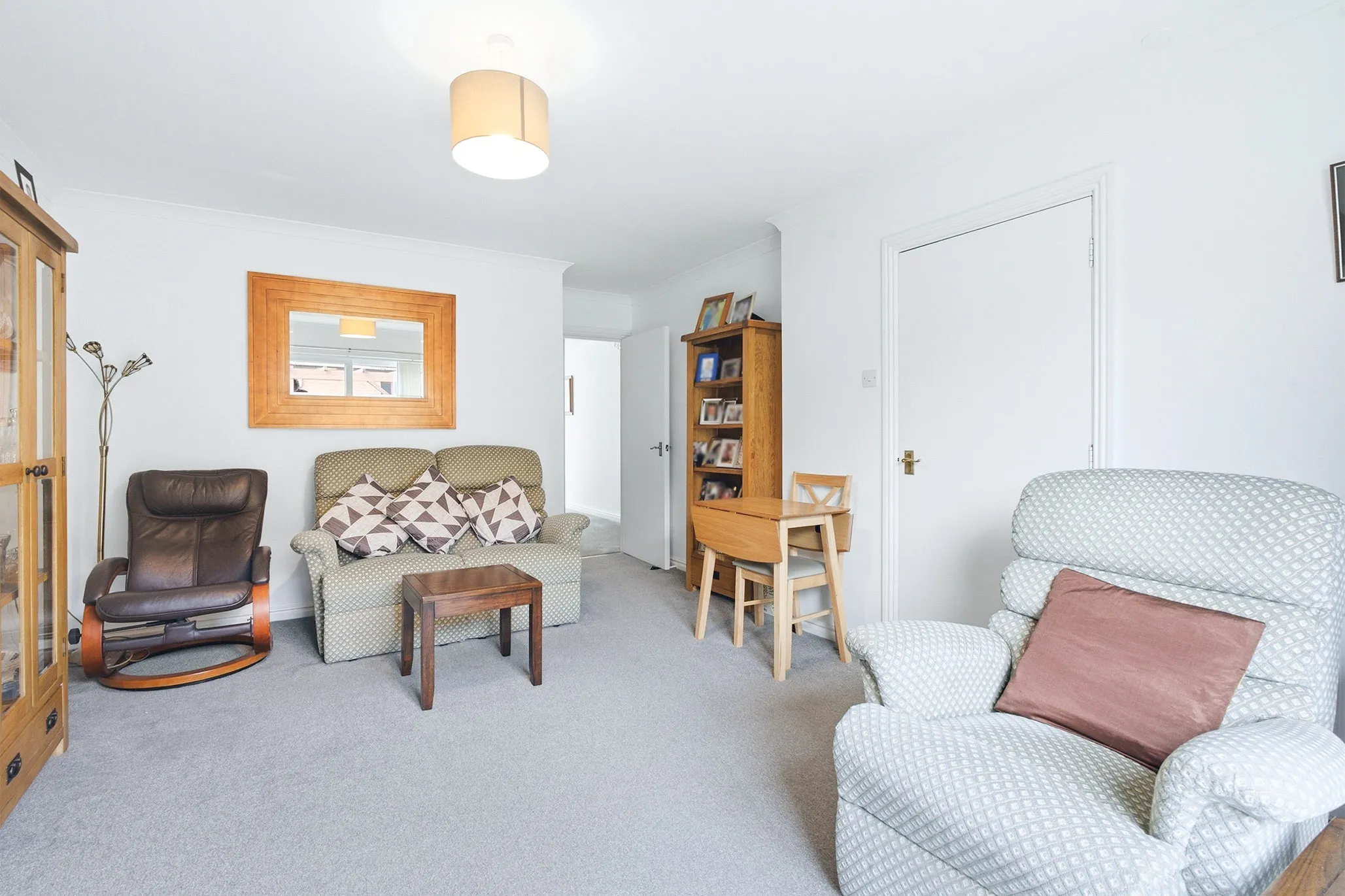 17 Godred Court, Kings Reach, Ramsey. - Photo 5 of 16