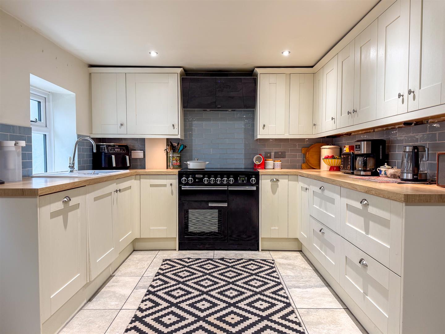 Ballamenagh Cottage, Lanjaghan Road Abbeylands, Douglas. - Photo 2 of 34