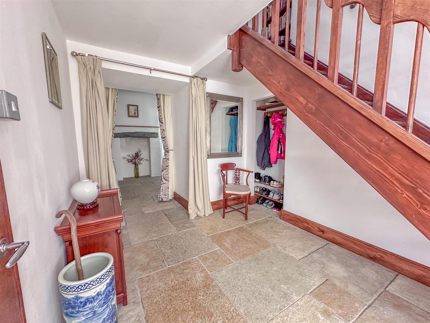 3-5 Douglas Street Peel. - Photo 4 of 44