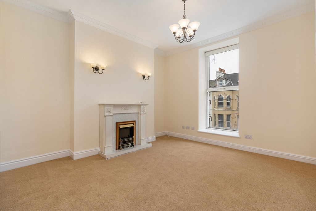 Flat 2, 11 Windsor Road, Douglas IM1 3LD. - Photo 3 of 14