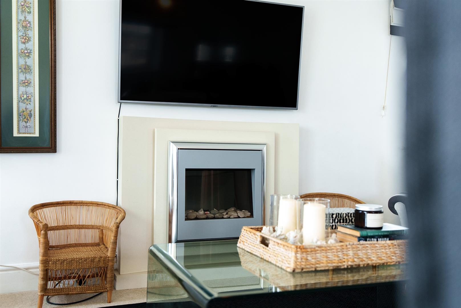4 Thurwood Place, 26 West Quay Ramsey. - Photo 4 of 29