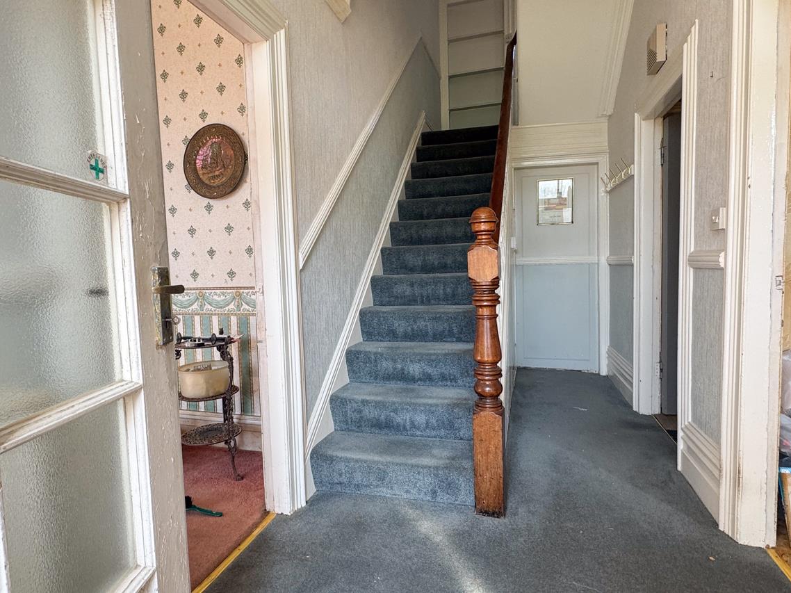 Arrandale, 1 Royal Terrace Onchan. - Photo 2 of 22