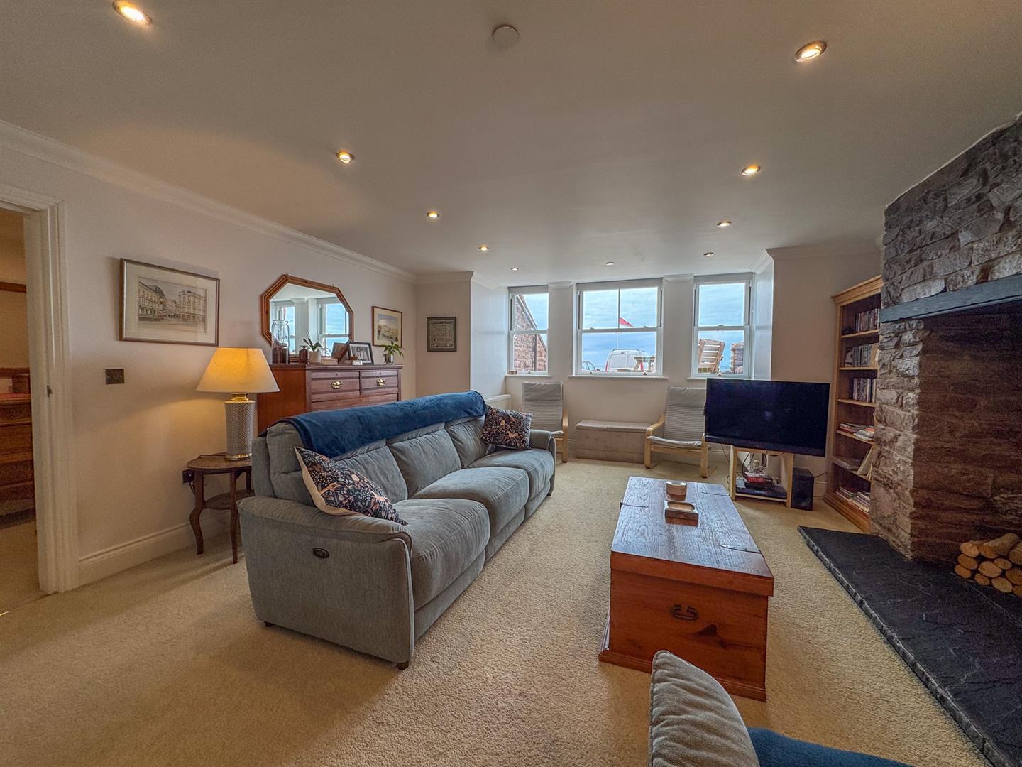 The Garden Flat, 4 Athol House Marine Parade, Peel. - Photo 3 of 16