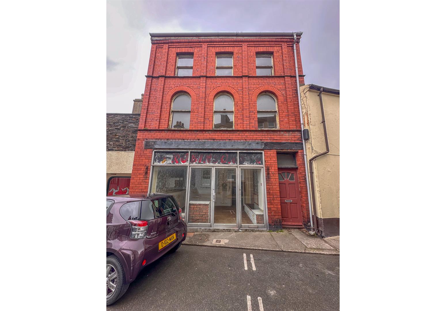 Kingsley House, 35 Factory Lane Peel. - Photo 1 of 17