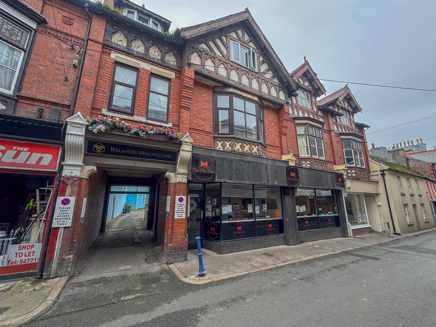 Flat 5, 20 Michael Street Peel. - Photo 1 of 10